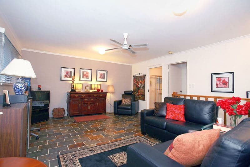 17 Rangeview Road, LOWER PLENTY VIC 3093, Lower Plenty - Thumbnail 3