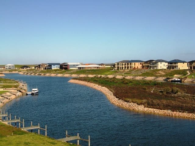 97 Blanche Parade, HINDMARSH ISLAND SA 5214, Hindmarsh Island - Thumbnail 2