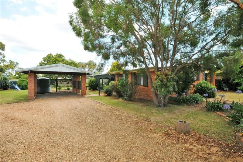 8 Ferguson Road, WESTBROOK QLD 4350, Westbrook - Image 1