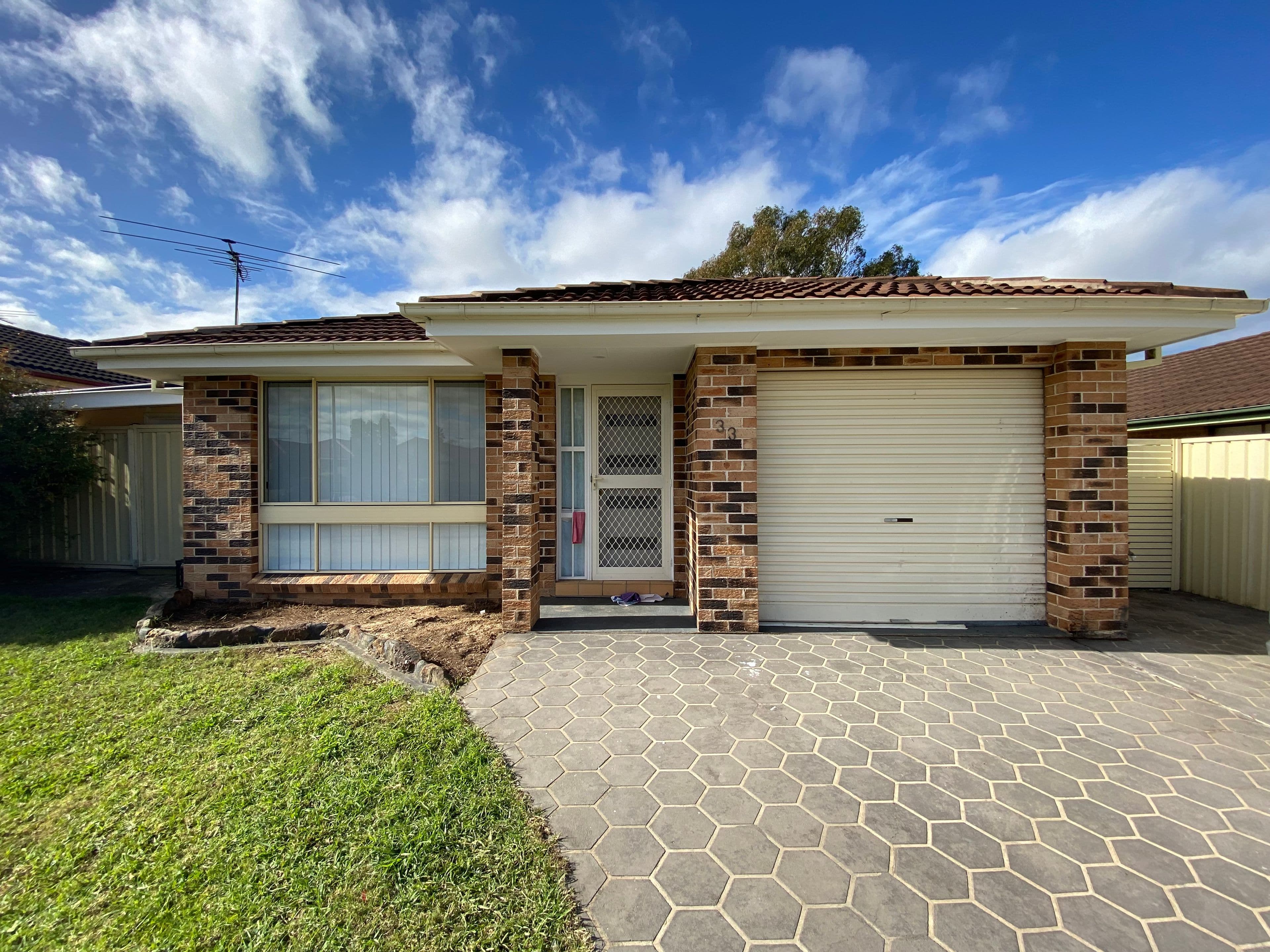 33 FALCON Circuit, Green Valley NSW 2168, Green Valley - Image 1