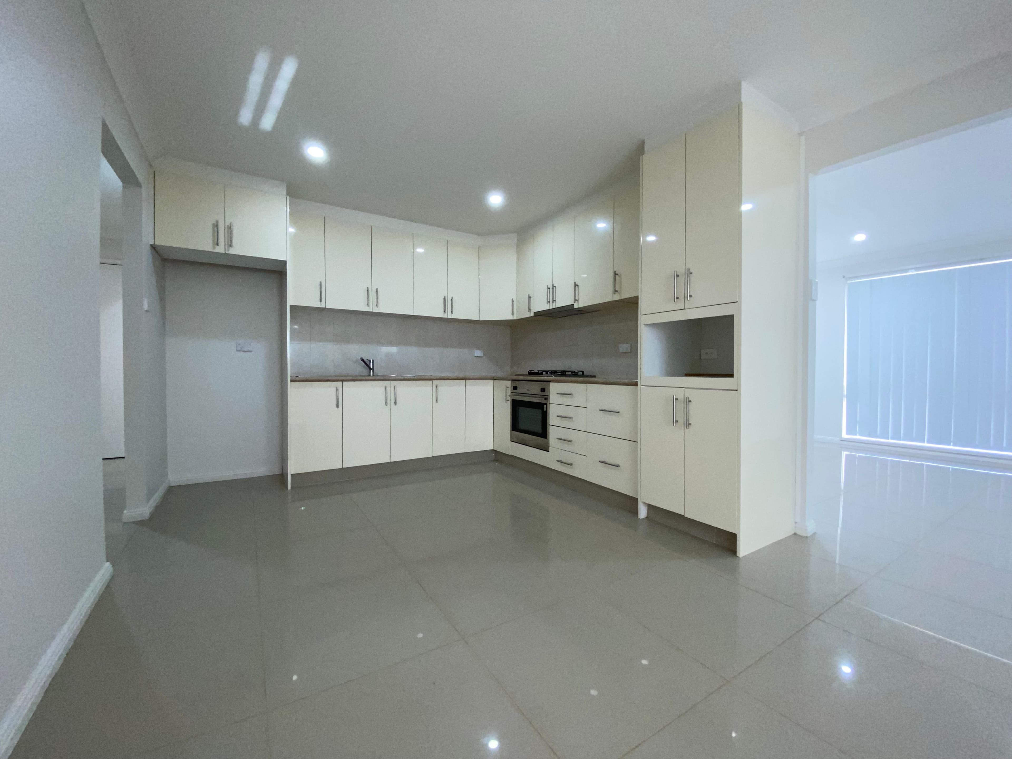 33 FALCON Circuit, Green Valley NSW 2168, Green Valley - Thumbnail 2