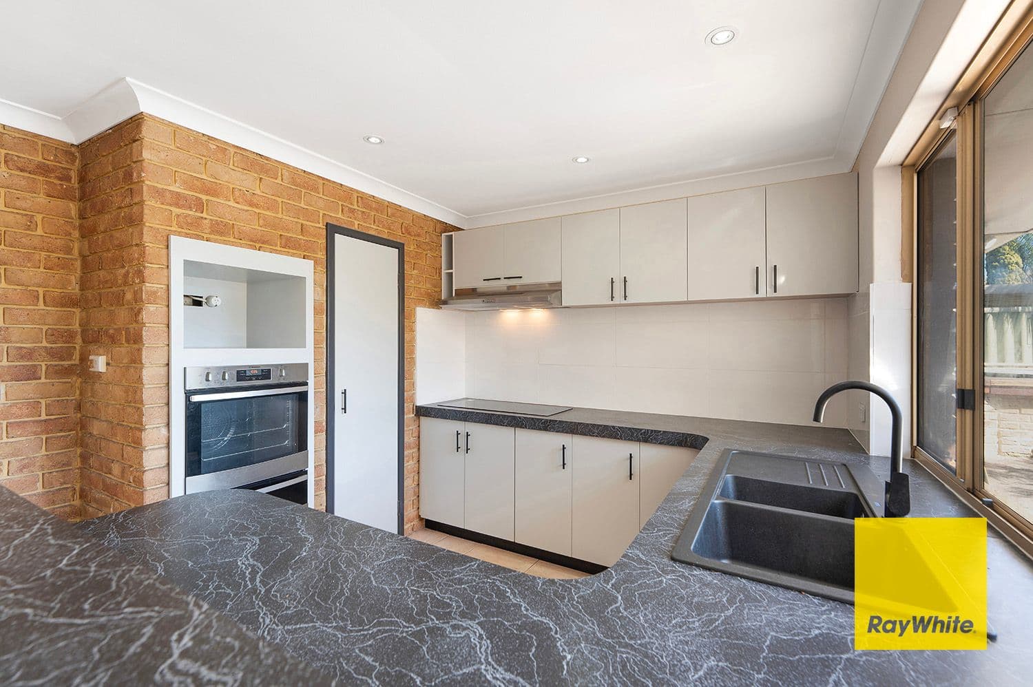17 Bluegum Road, Thornlie WA 6108, Thornlie - Thumbnail 5
