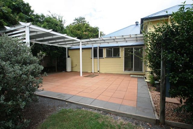 24 Raff Street, ALLORA QLD 4362, Allora - Thumbnail 2