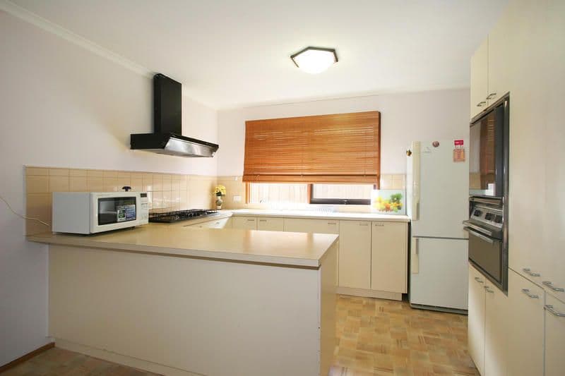 18 Jade Court, ASPENDALE GARDENS VIC 3195, Aspendale Gardens - Thumbnail 2