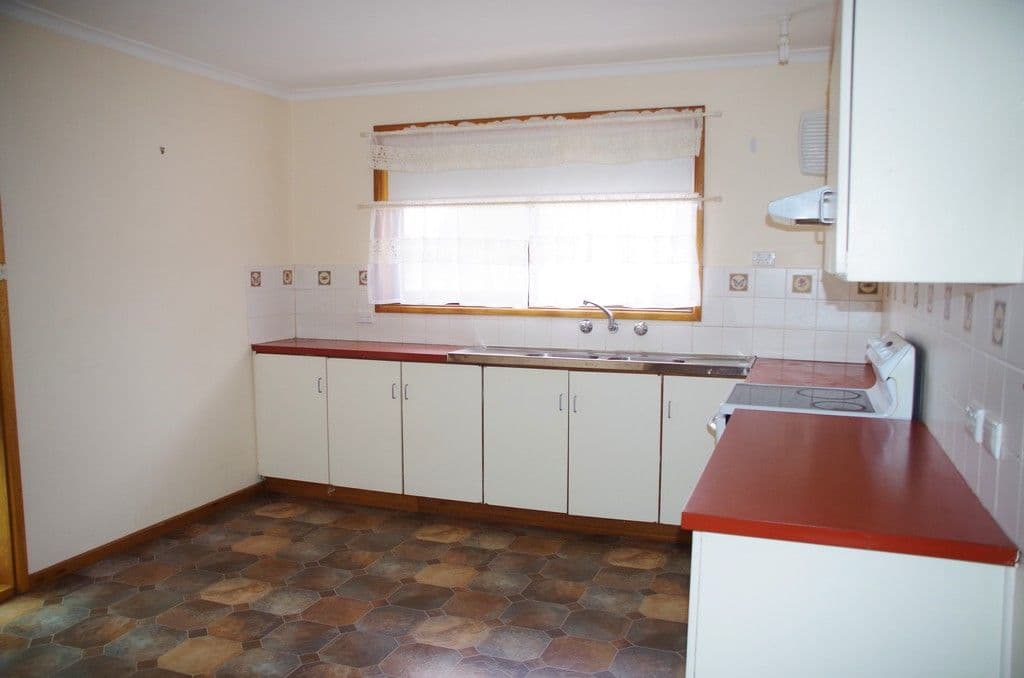 4 Pitt Court, Renmark SA 5341, Renmark - Thumbnail 2
