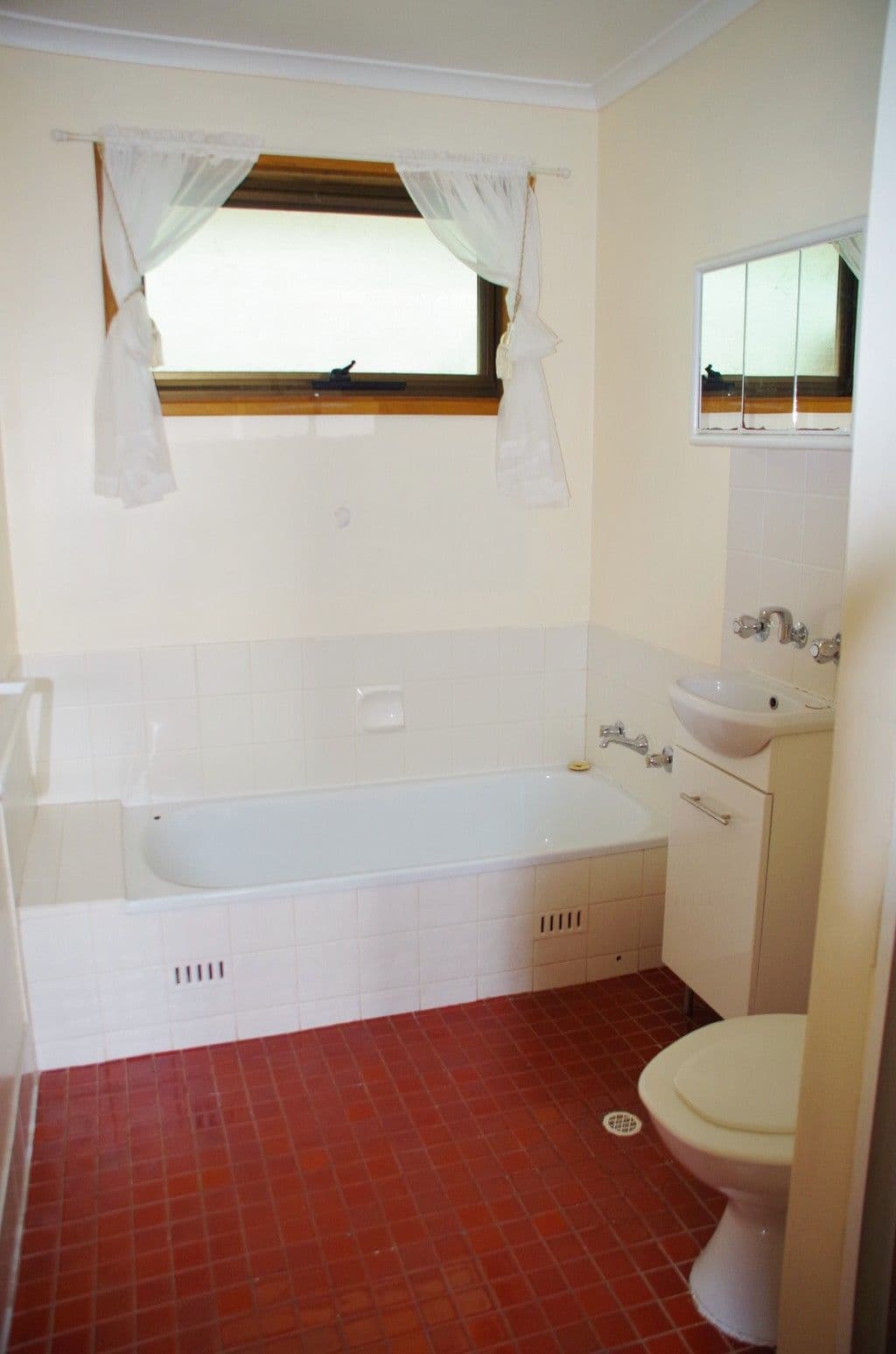 4 Pitt Court, Renmark SA 5341, Renmark - Thumbnail 8