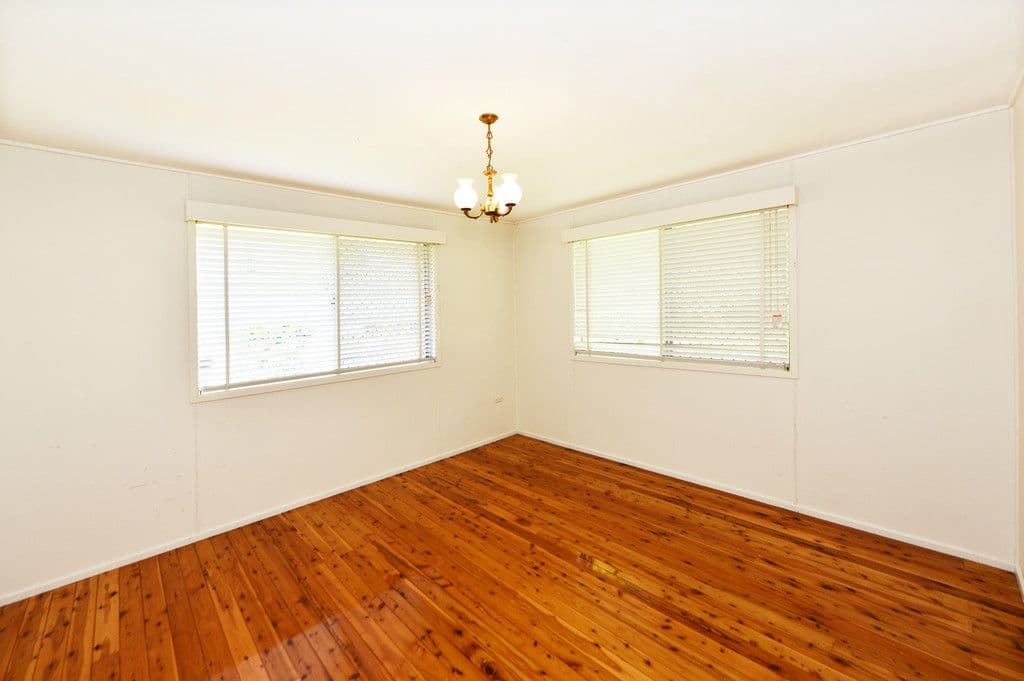 4 Macqueen Street, Mount Lofty QLD 4350, Mount Lofty - Thumbnail 6