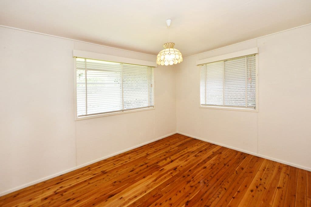 4 Macqueen Street, Mount Lofty QLD 4350, Mount Lofty - Thumbnail 7