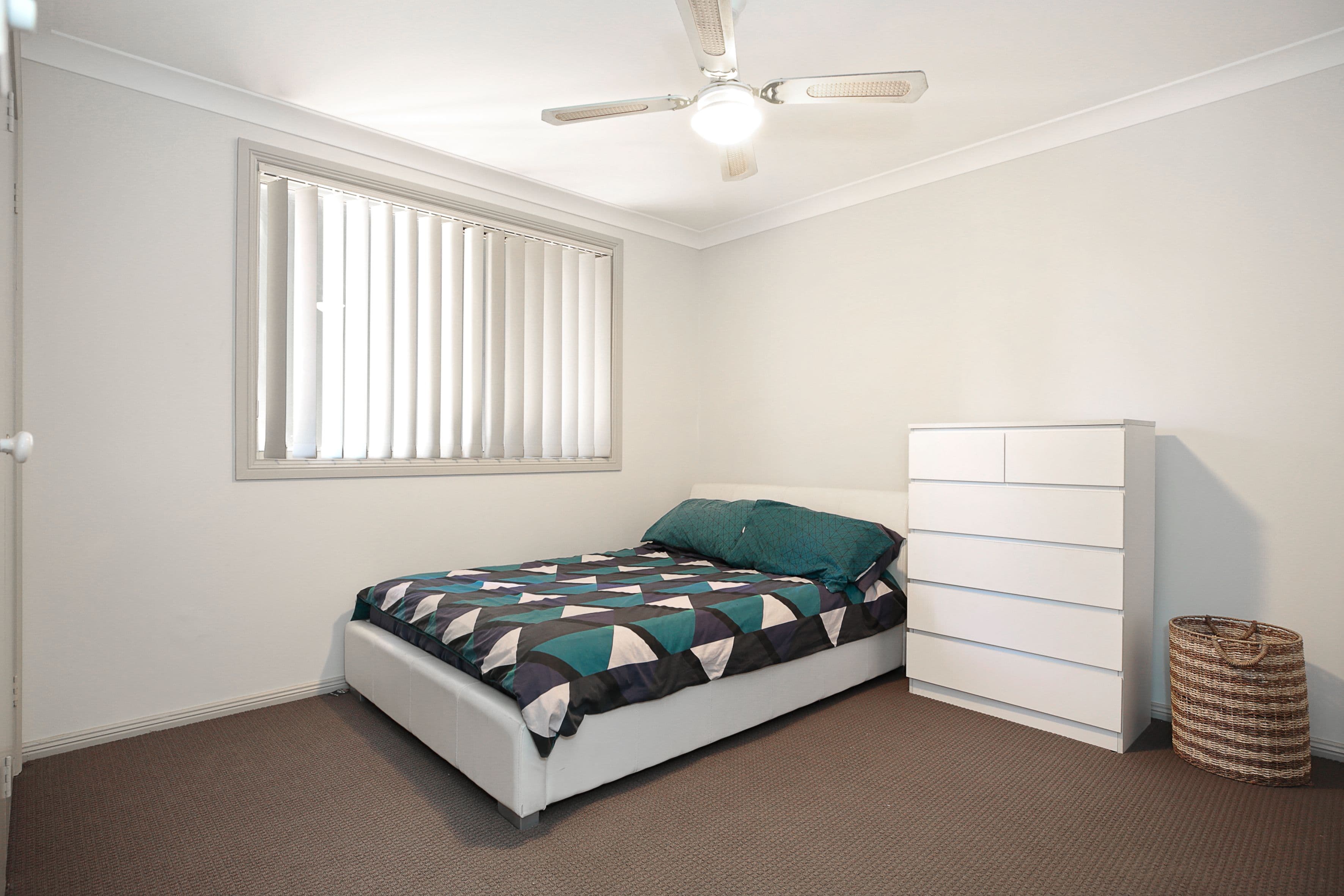 24 School House Road, Glenmore Park - Thumbnail 4