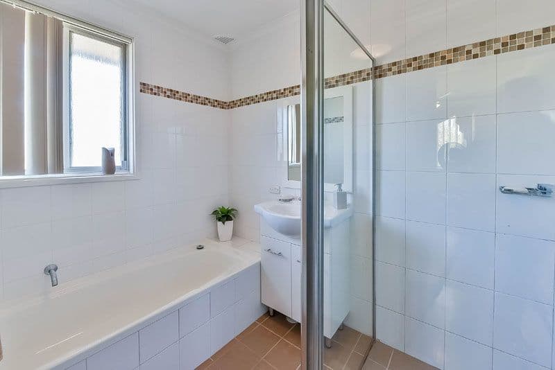 67 Pinaroo Crescent, Bradbury - Thumbnail 5