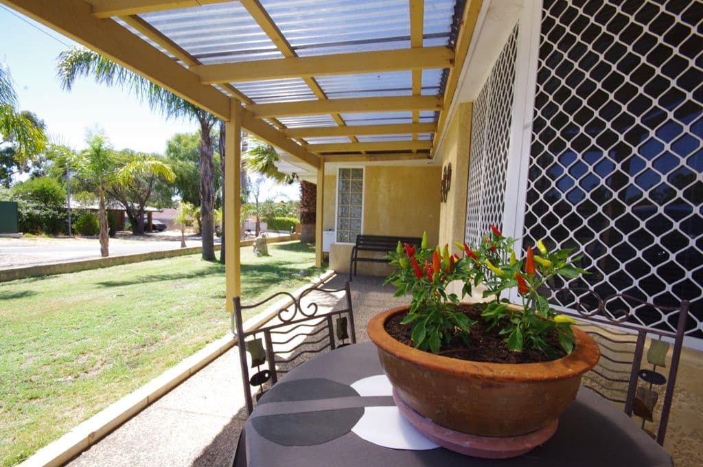 2 Pinewood Green, MIRRABOOKA WA 6061, Mirrabooka - Thumbnail 3