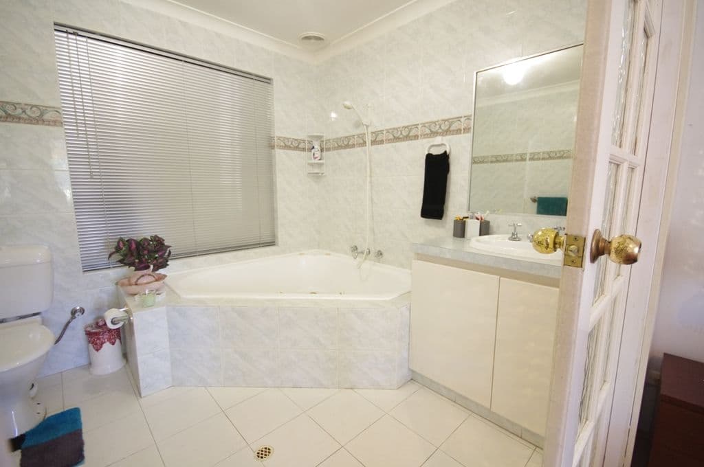 2 Pinewood Green, MIRRABOOKA WA 6061, Mirrabooka - Thumbnail 6