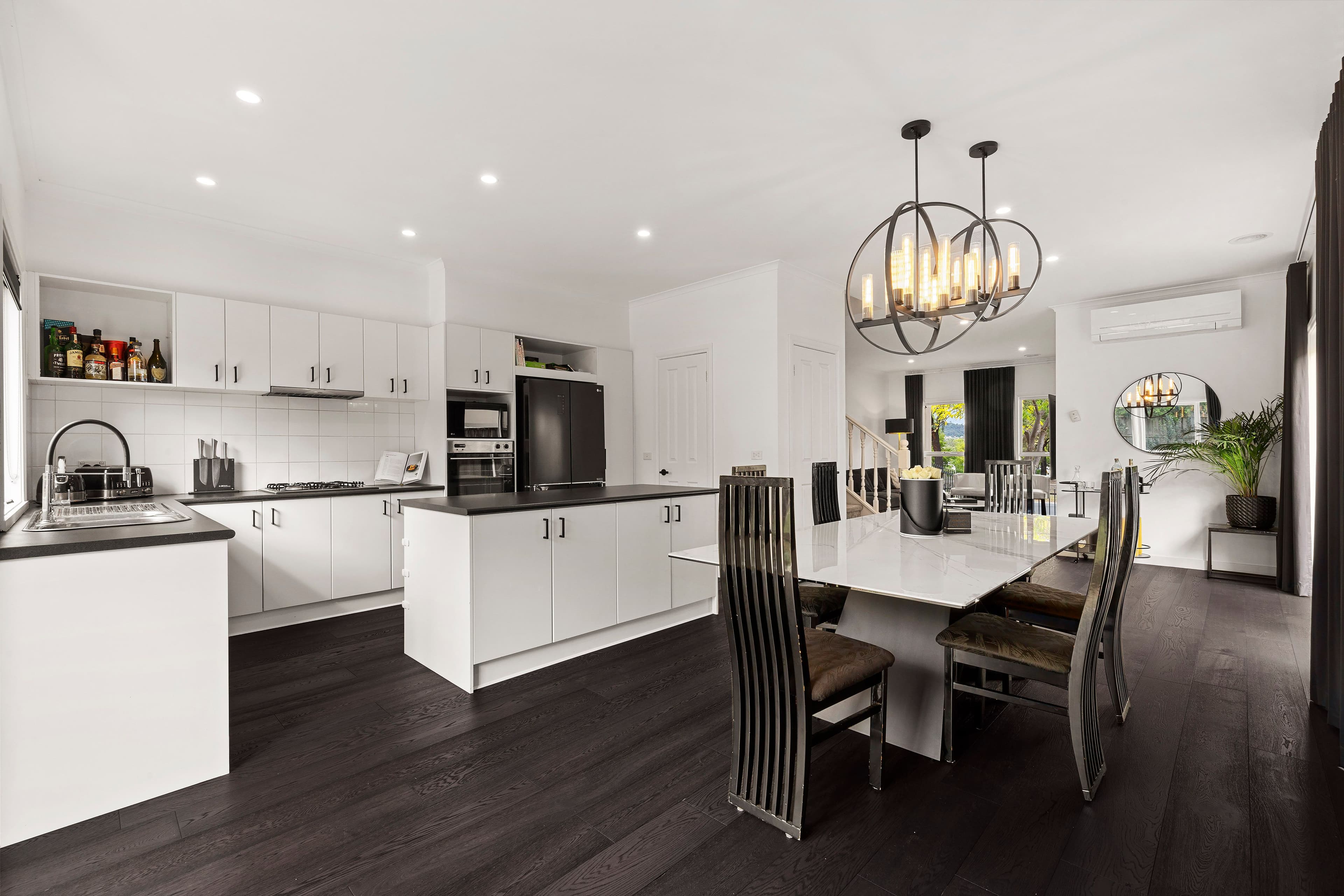 16 Parklane Way, Rowville VIC 3178, Rowville - Thumbnail 3
