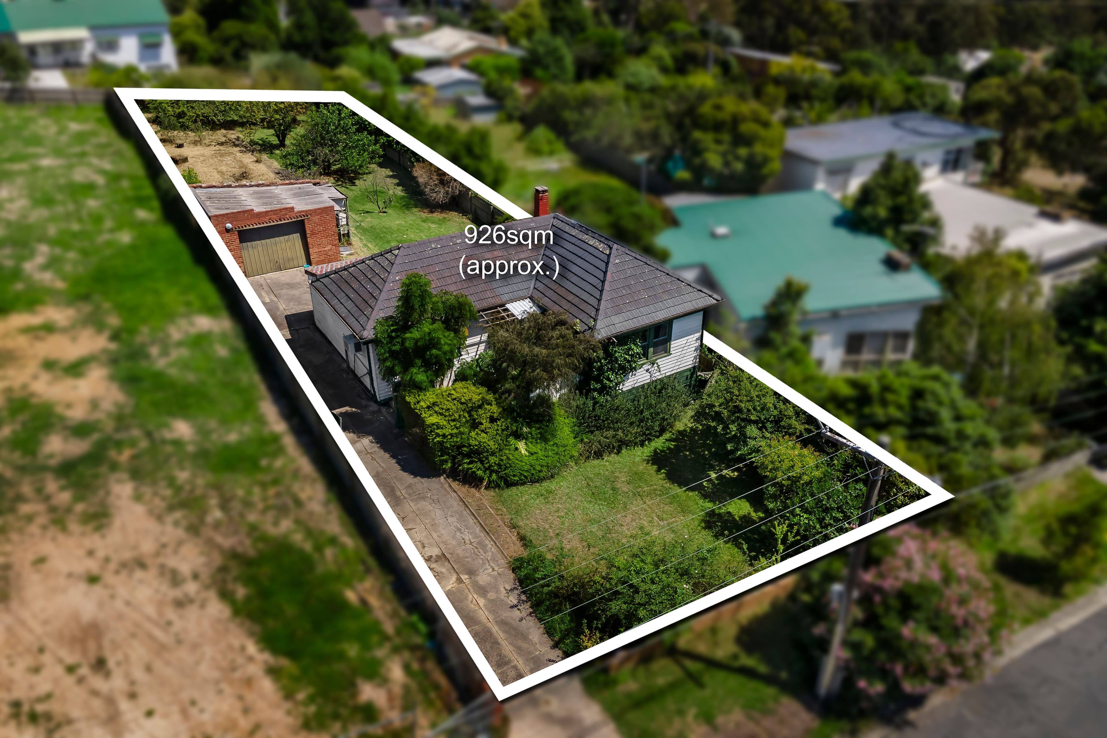 19 Hillcrest Avenue, Ringwood VIC 3134, Ringwood - Thumbnail 2