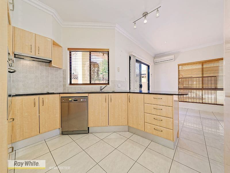 400 Scarborough Road, Scarborough QLD 4020, Scarborough - Thumbnail 2