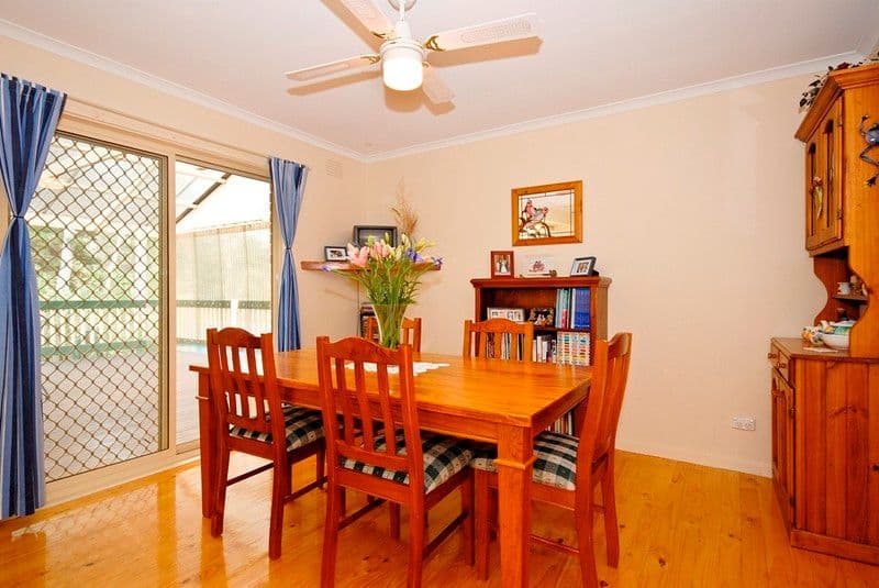 129 Rolling Hills Road, CHIRNSIDE PARK VIC 3116, Chirnside Park - Thumbnail 4