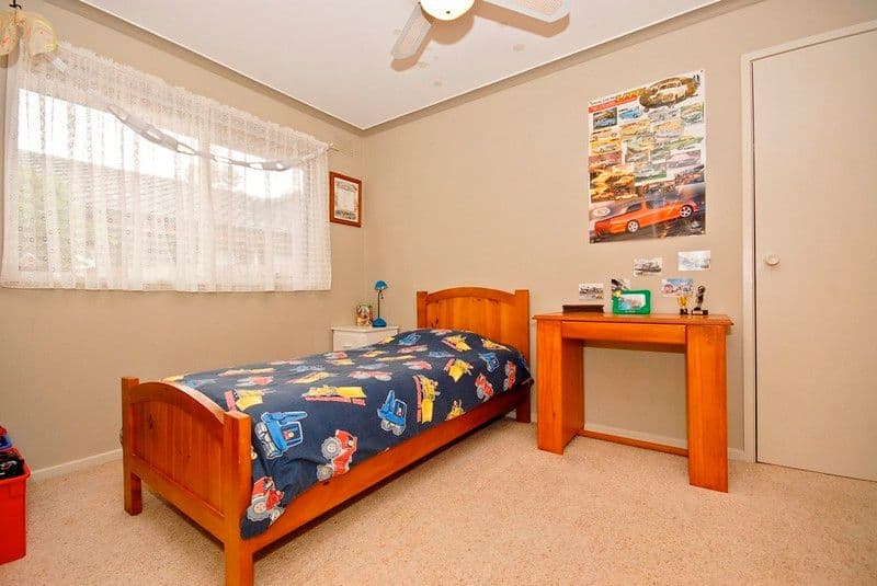 129 Rolling Hills Road, CHIRNSIDE PARK VIC 3116, Chirnside Park - Thumbnail 7
