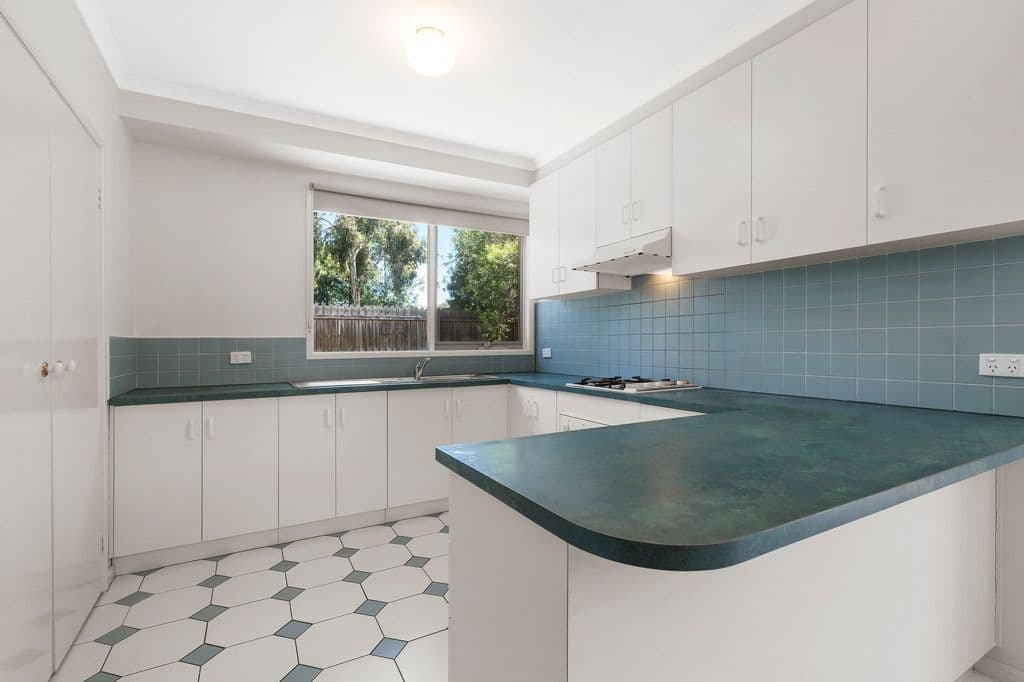 28 Rutherford Way, Roxburgh Park VIC 3064, Roxburgh Park - Thumbnail 2