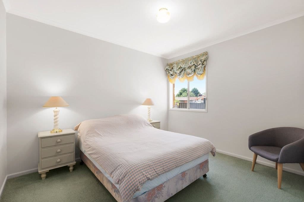 28 Rutherford Way, Roxburgh Park VIC 3064, Roxburgh Park - Thumbnail 4