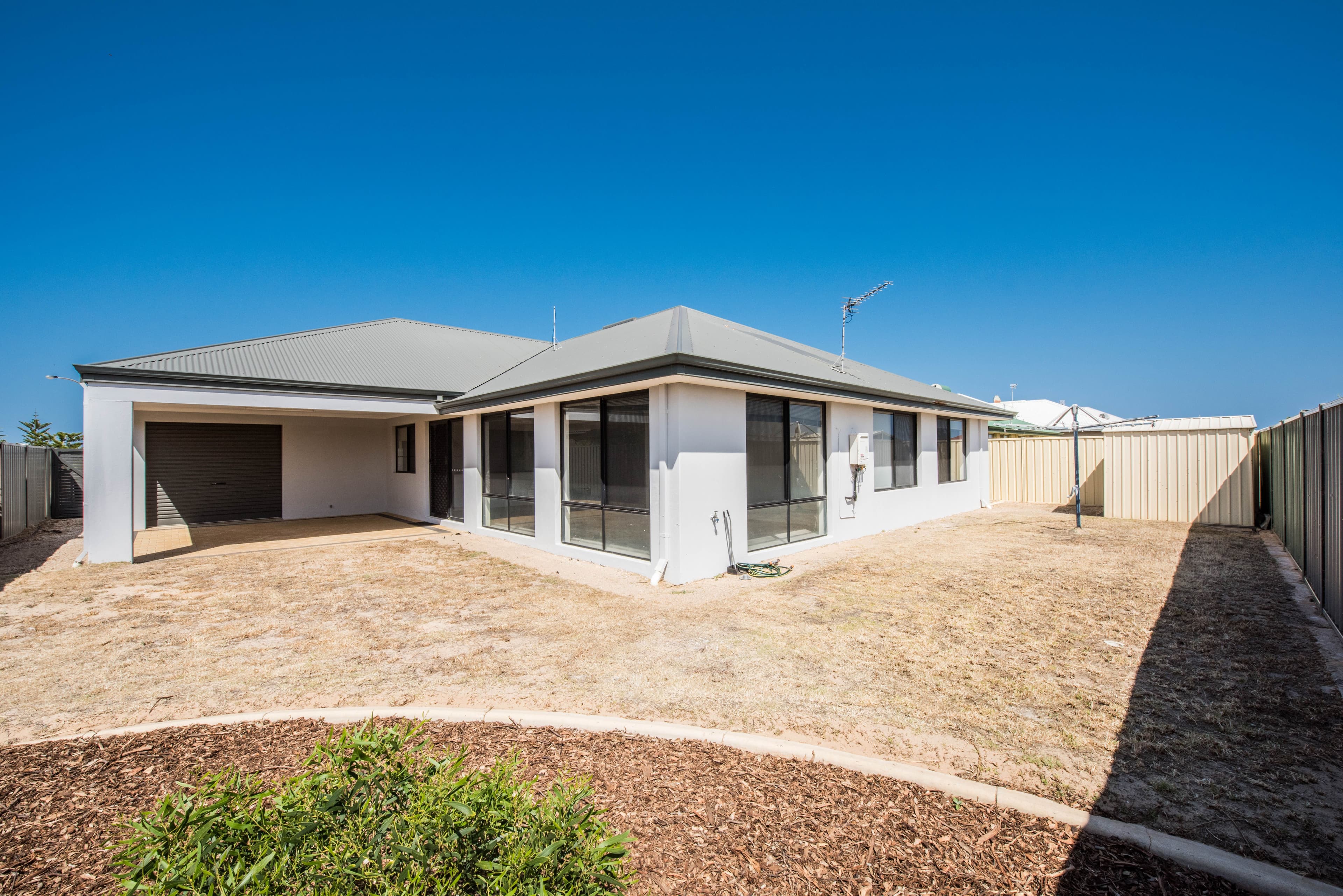 35 Neptune Corner, Glenfield WA 6532, Glenfield - Thumbnail 2