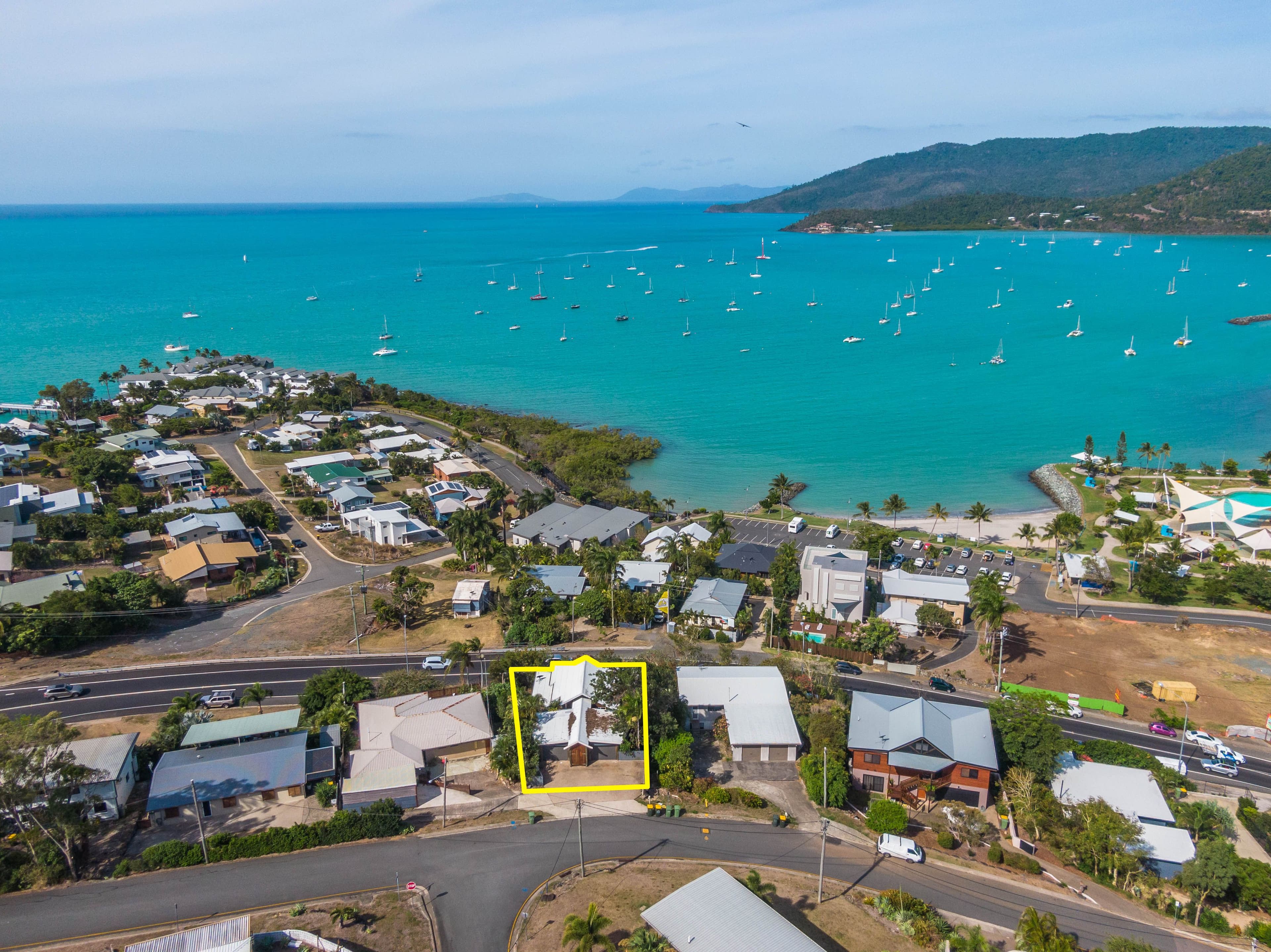 49 Airlie Crescent, Airlie Beach QLD 4802, Airlie Beach - Thumbnail 2