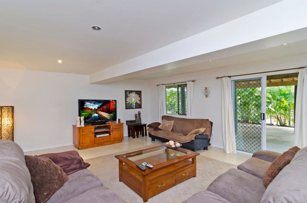 35 Currant Street, ELANORA QLD 4221, Elanora - Thumbnail 6