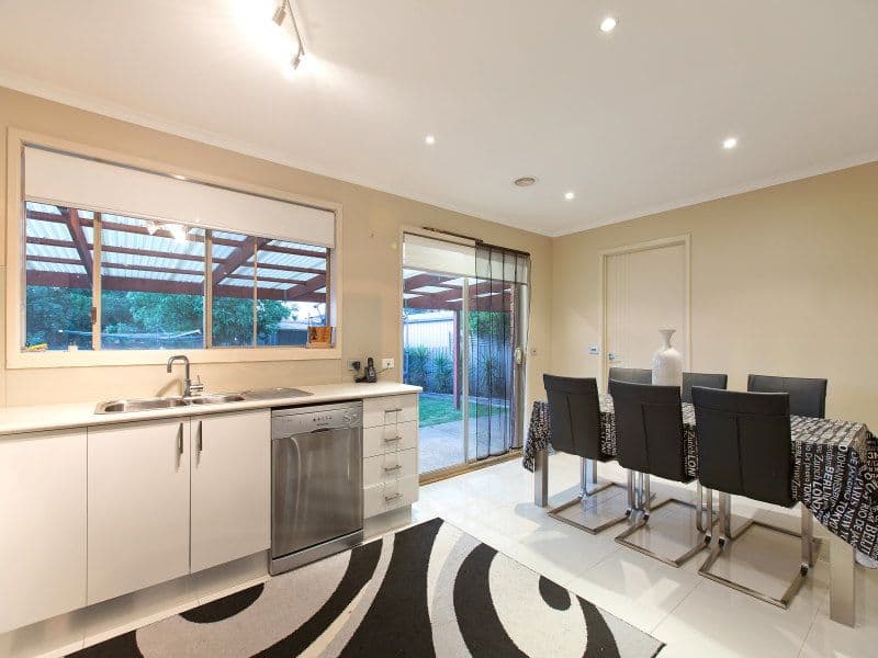 29 Woodvale Drive, CARRUM DOWNS VIC 3201, Carrum Downs - Thumbnail 3
