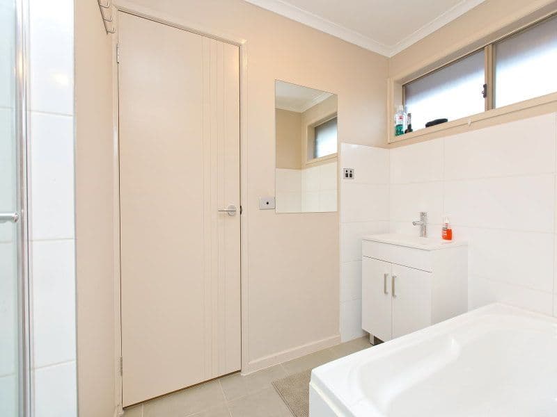 29 Woodvale Drive, CARRUM DOWNS VIC 3201, Carrum Downs - Thumbnail 6