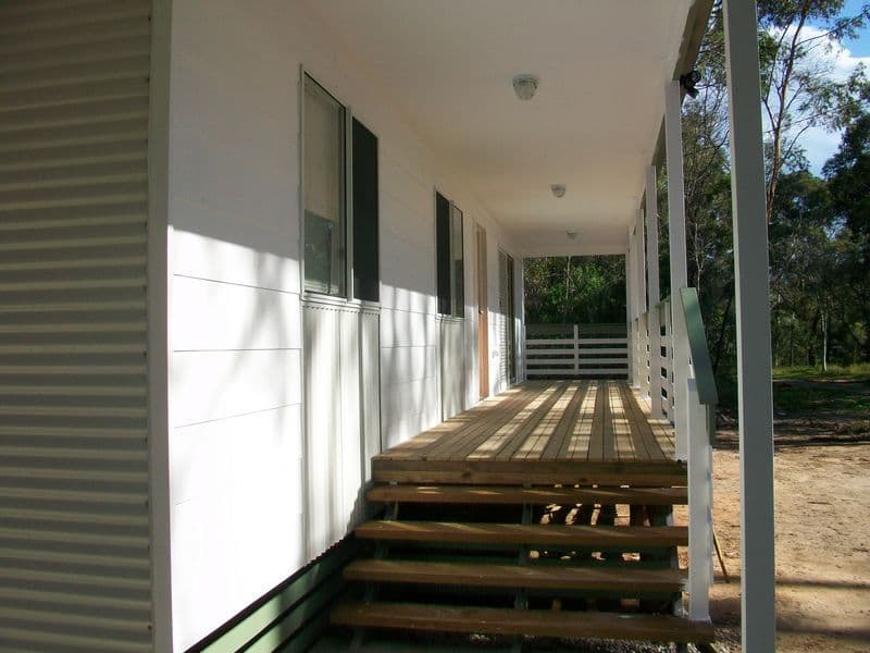 7 Trevanna Avenue, RUSSELL ISLAND QLD 4184, Russell Island - Thumbnail 3