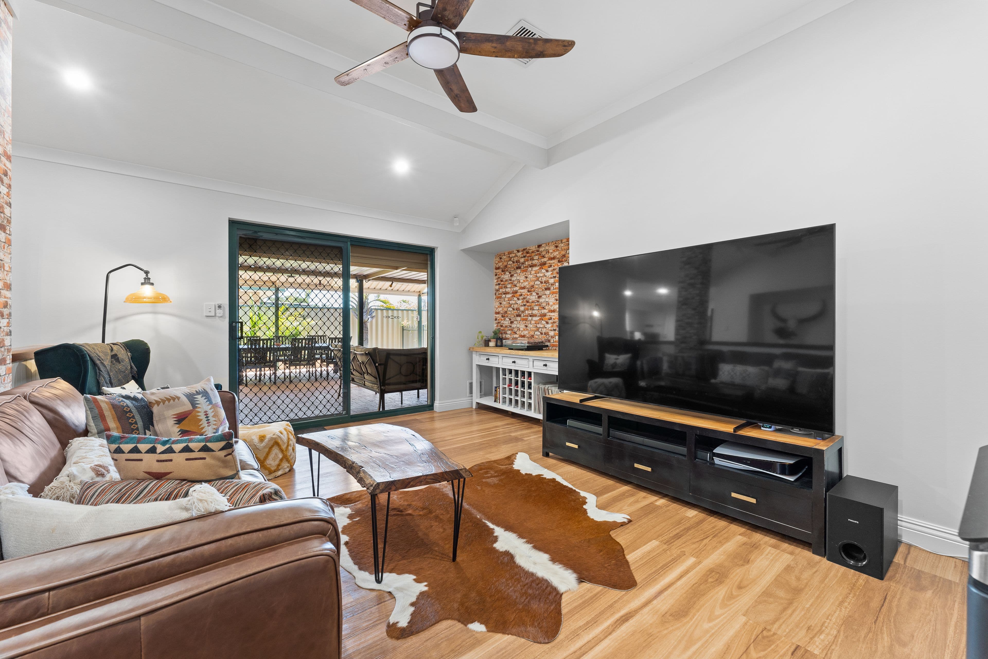 18 Mirror Cove, Waikiki WA 6169, Waikiki - Thumbnail 6
