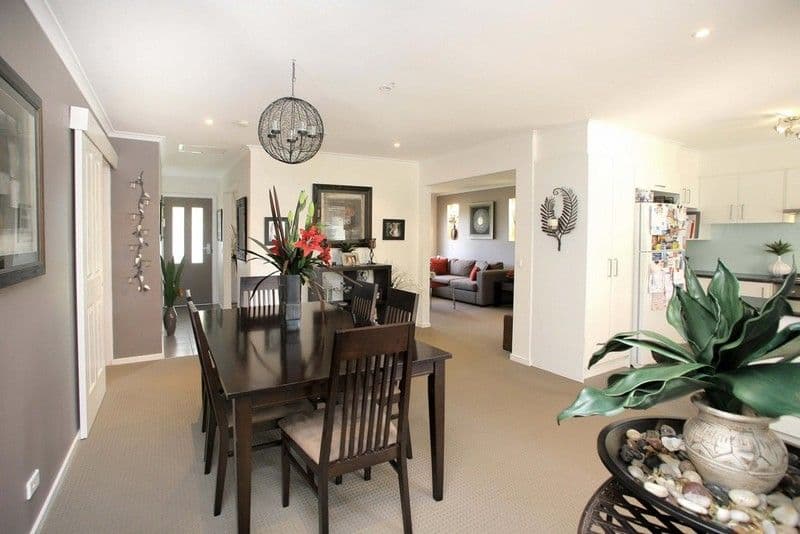 203 Dandelion Drive, ROWVILLE VIC 3178, Rowville - Thumbnail 2