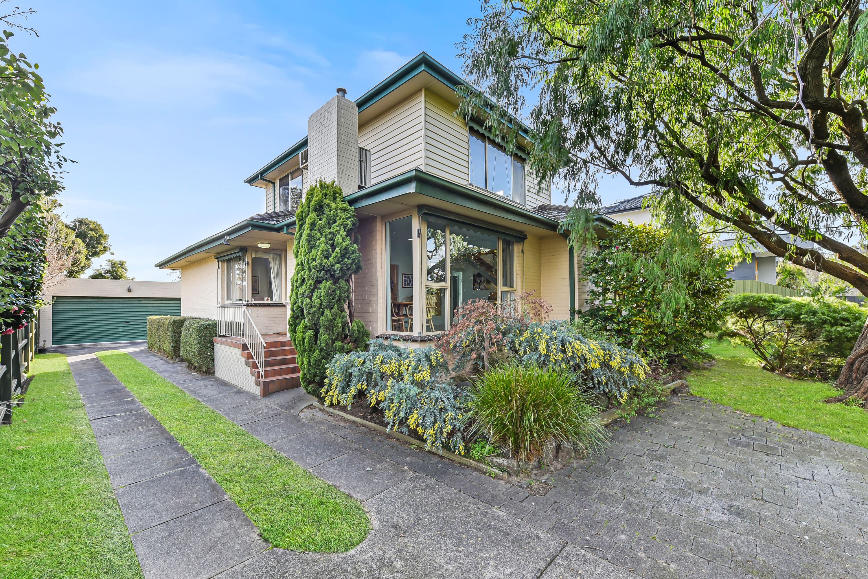 19 Mckenna Road, Glen Waverley VIC 3150, Glen Waverley - Image 1