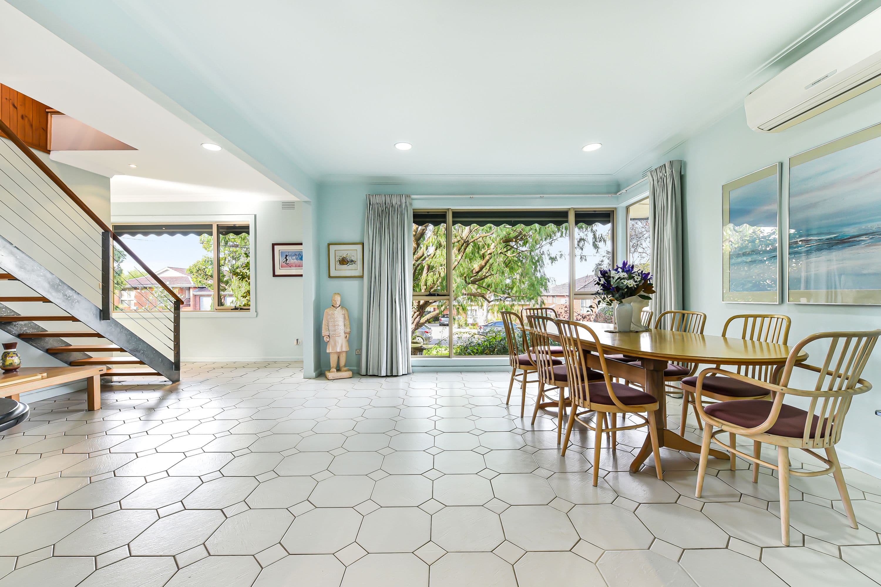 19 Mckenna Road, Glen Waverley VIC 3150, Glen Waverley - Thumbnail 2