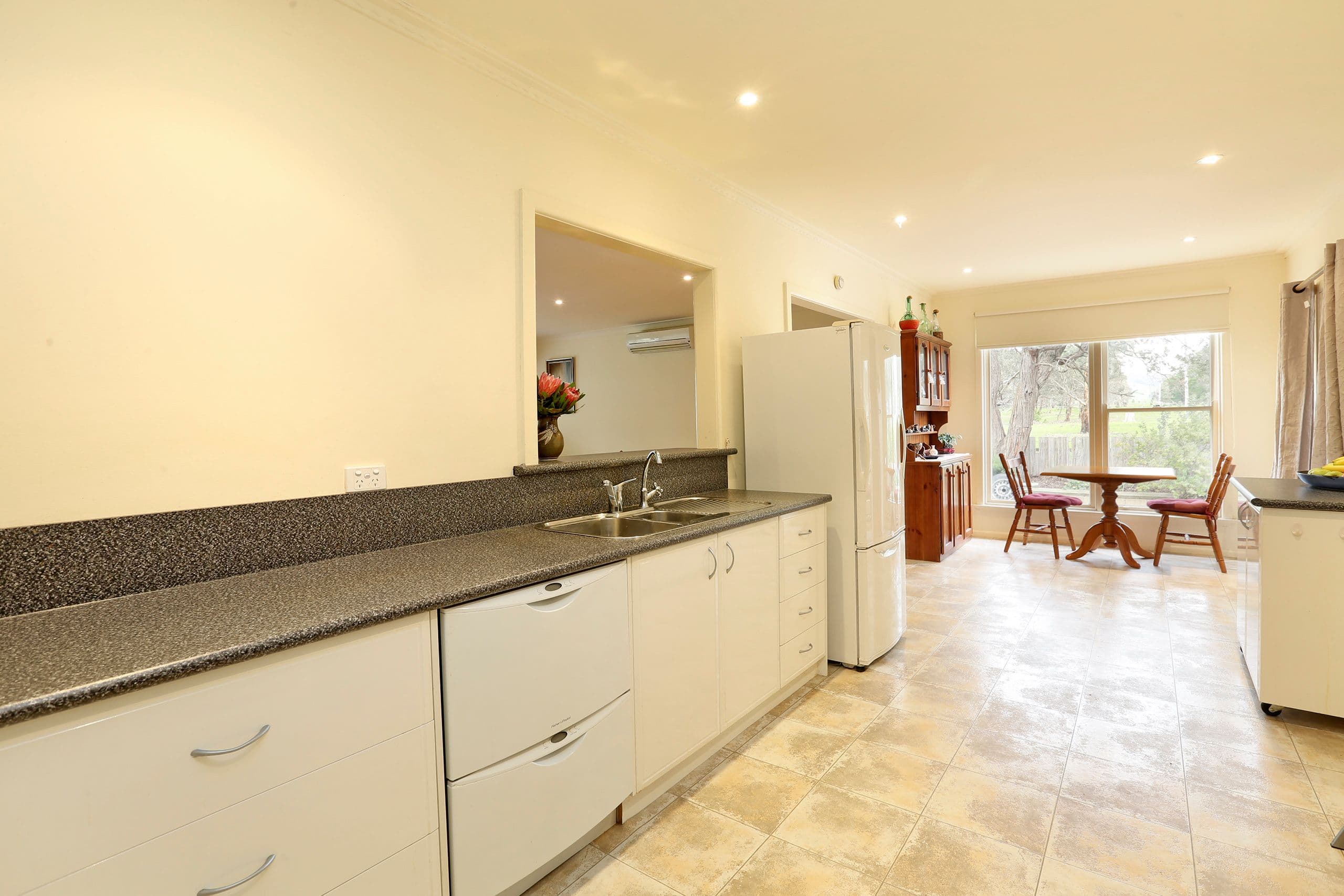 2159 Ballan Road, ANAKIE VIC 3213, Anakie - Thumbnail 5
