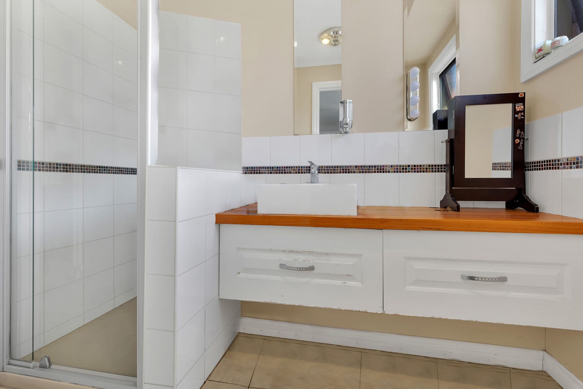 12 Whitehall Crescent, Werribee VIC 3030, Werribee - Thumbnail 4