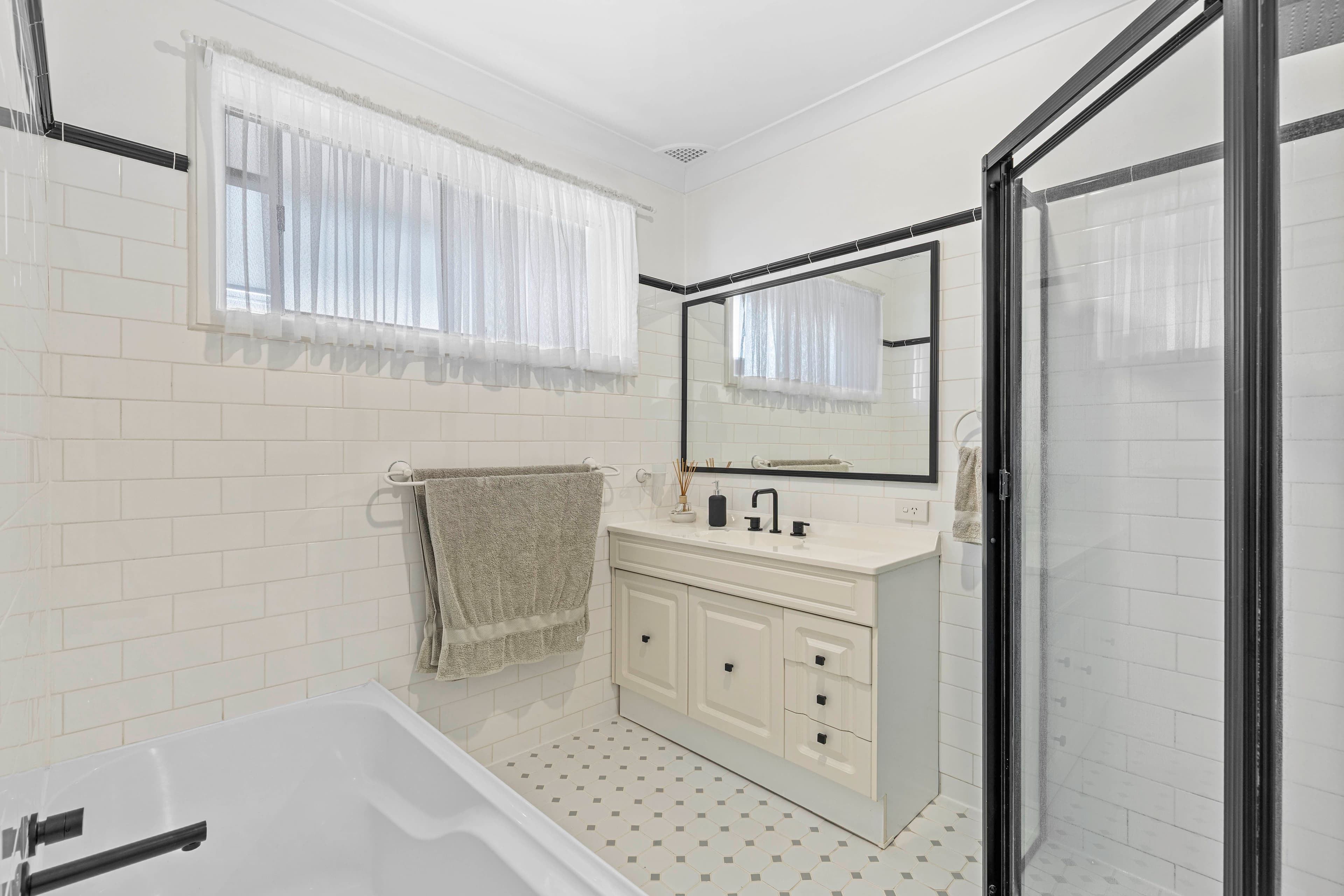 8 Tumbridge Crescent, Cambridge Park NSW 2747, Cambridge Park - Thumbnail 7