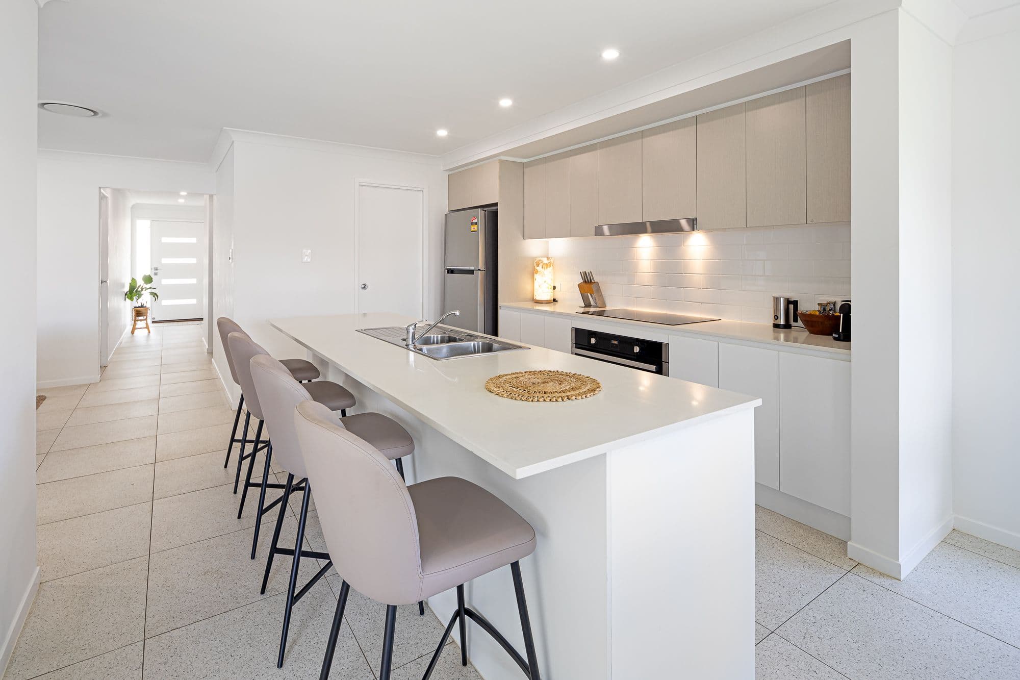 23 Sunrise Street, Newport QLD 4020, Newport - Thumbnail 2