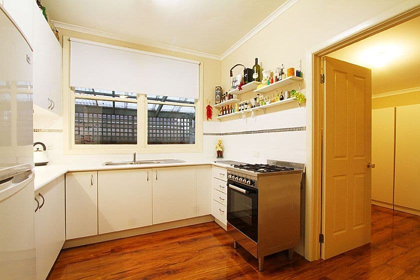 8 Willoughby Street, RESERVOIR VIC 3073, Reservoir - Thumbnail 4
