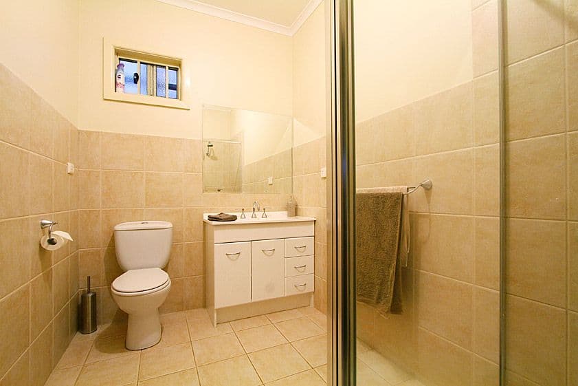 8 Willoughby Street, RESERVOIR VIC 3073, Reservoir - Thumbnail 5