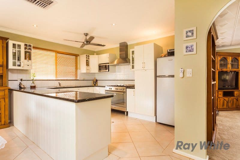 29 Amberley Way, Hamilton Hill WA 6163, Hamilton Hill - Thumbnail 2