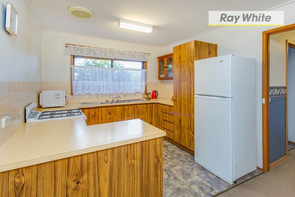 108 Third Avenue, Rosebud VIC 3939, Rosebud - Thumbnail 4