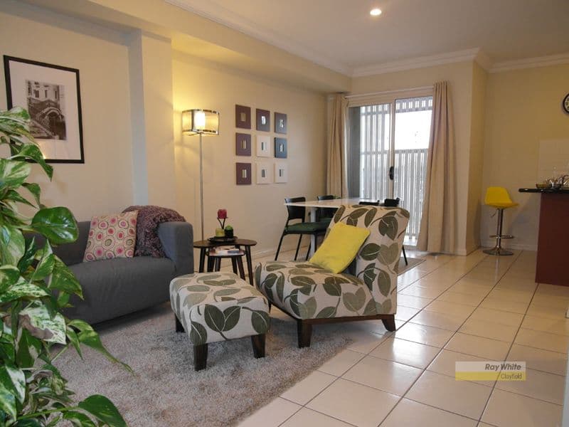 82 Jackson Street, HAMILTON QLD 4007, Hamilton - Image 1