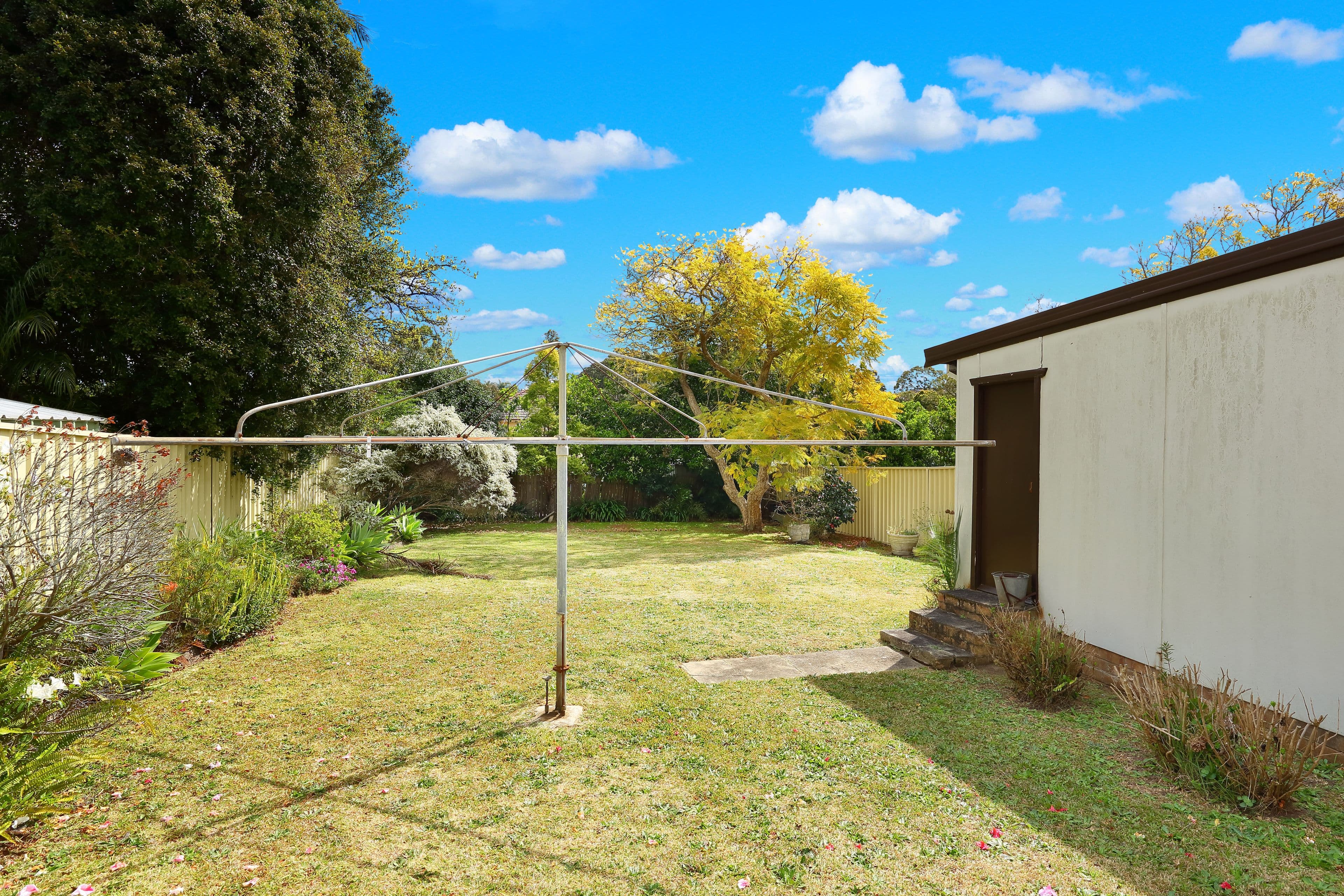 22 Gungah Bay Road, Oatley - Thumbnail 2