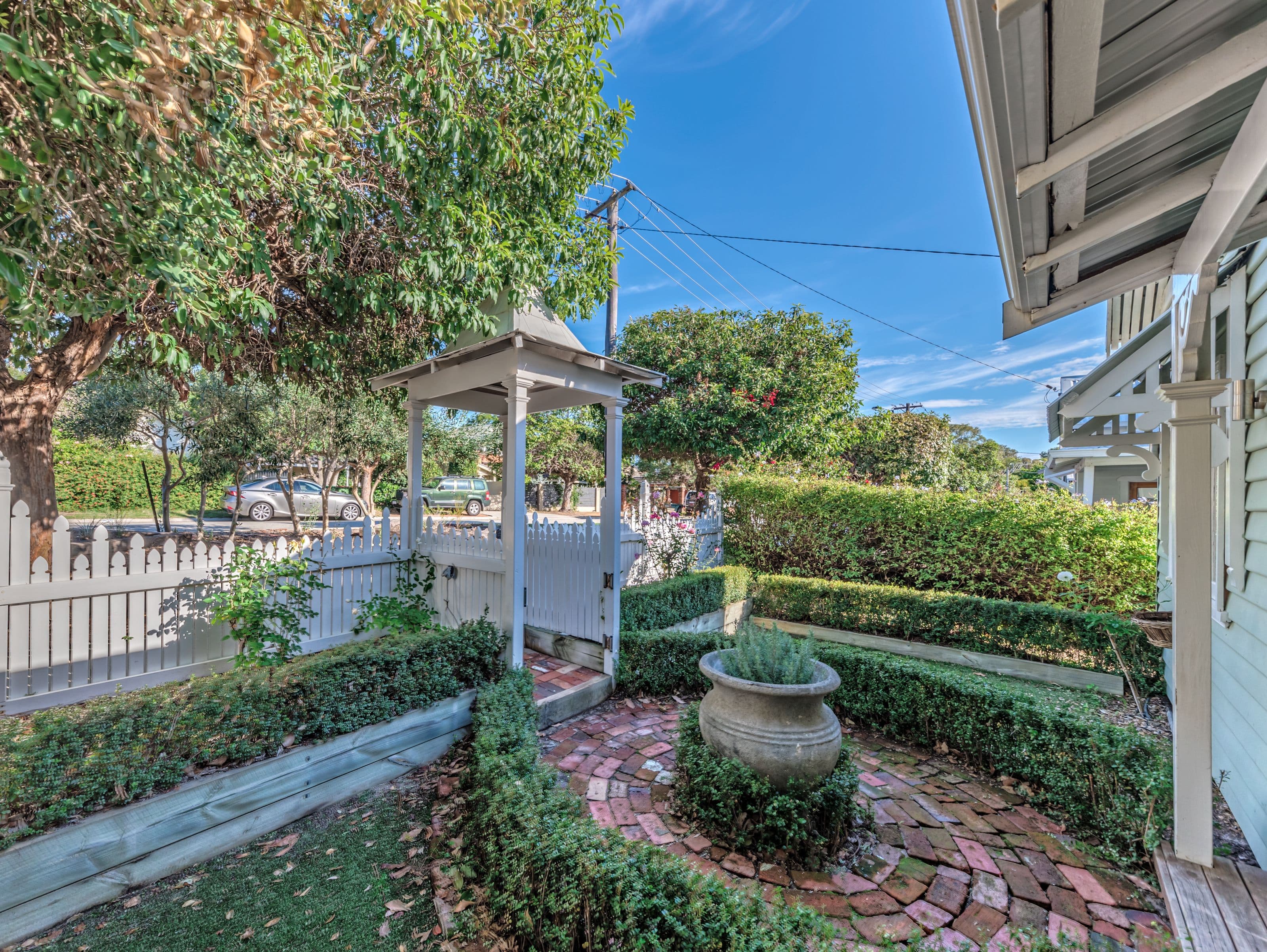 8 Kitchener Avenue, Bayswater WA 6053, Bayswater - Thumbnail 4