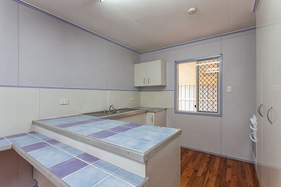 14 Wilfred Street, Harristown QLD 4350, Harristown - Thumbnail 4