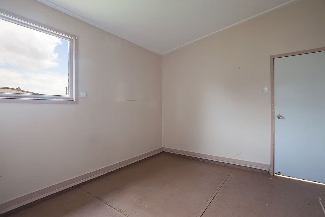 14 Wilfred Street, Harristown QLD 4350, Harristown - Thumbnail 8