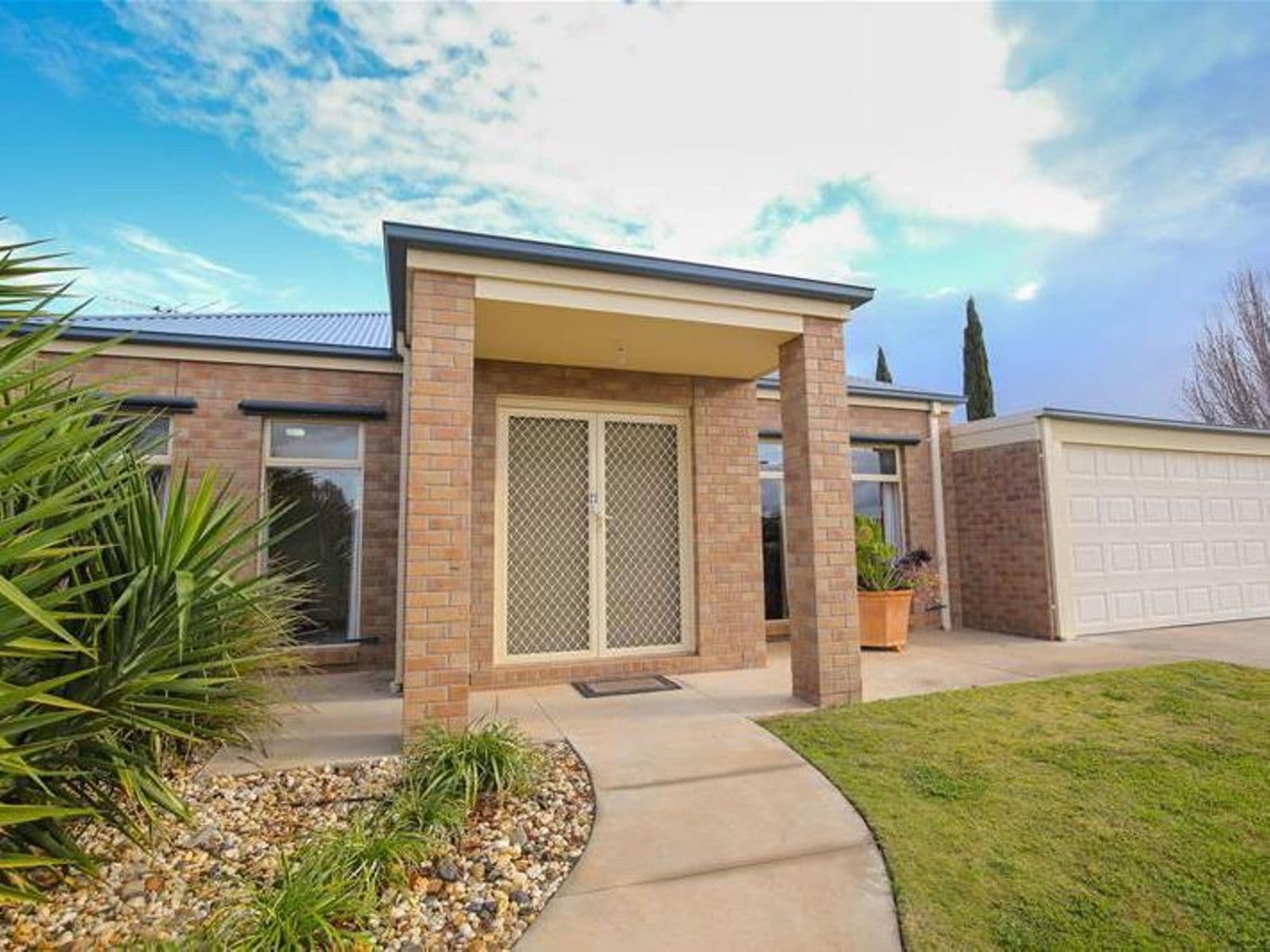 26 Leichhardt Drive, Mildura - Image 1