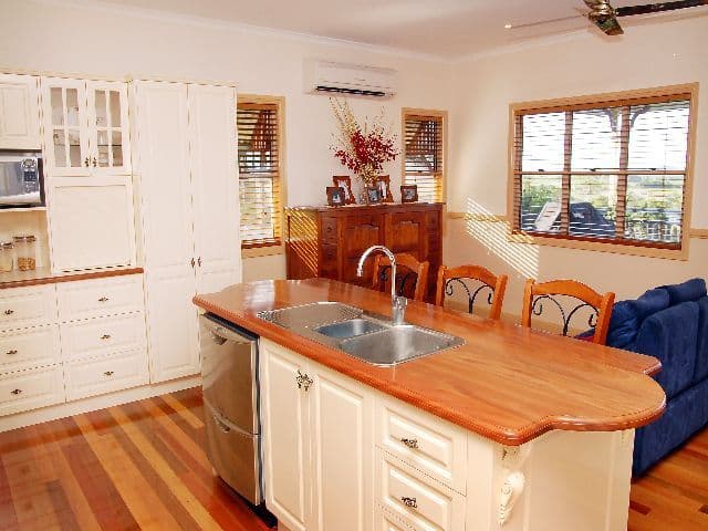 48 Anzac Street, SARINA QLD 4737, Sarina - Thumbnail 3