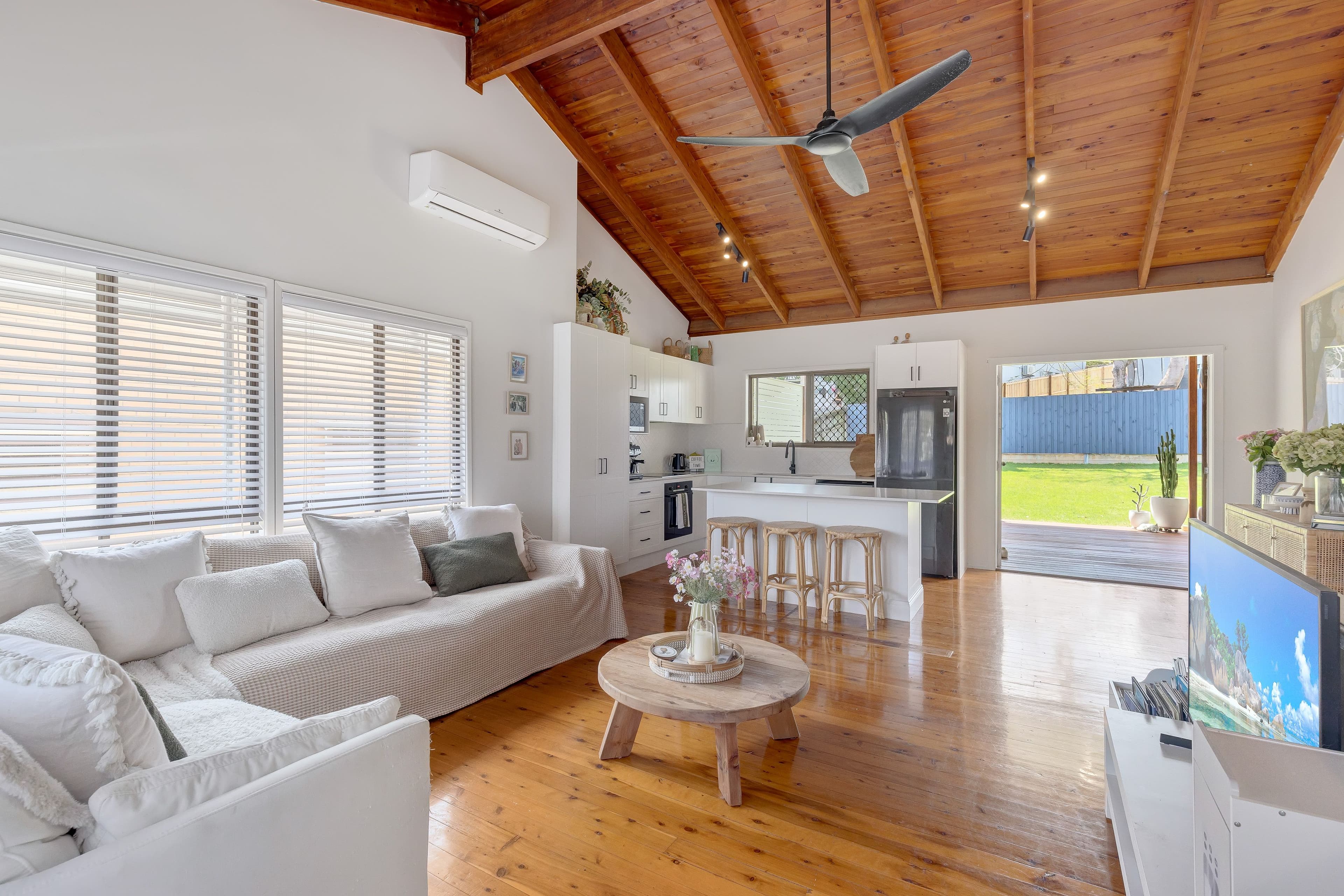 1221 Gympie Road, Aspley QLD 4034, Aspley - Thumbnail 2