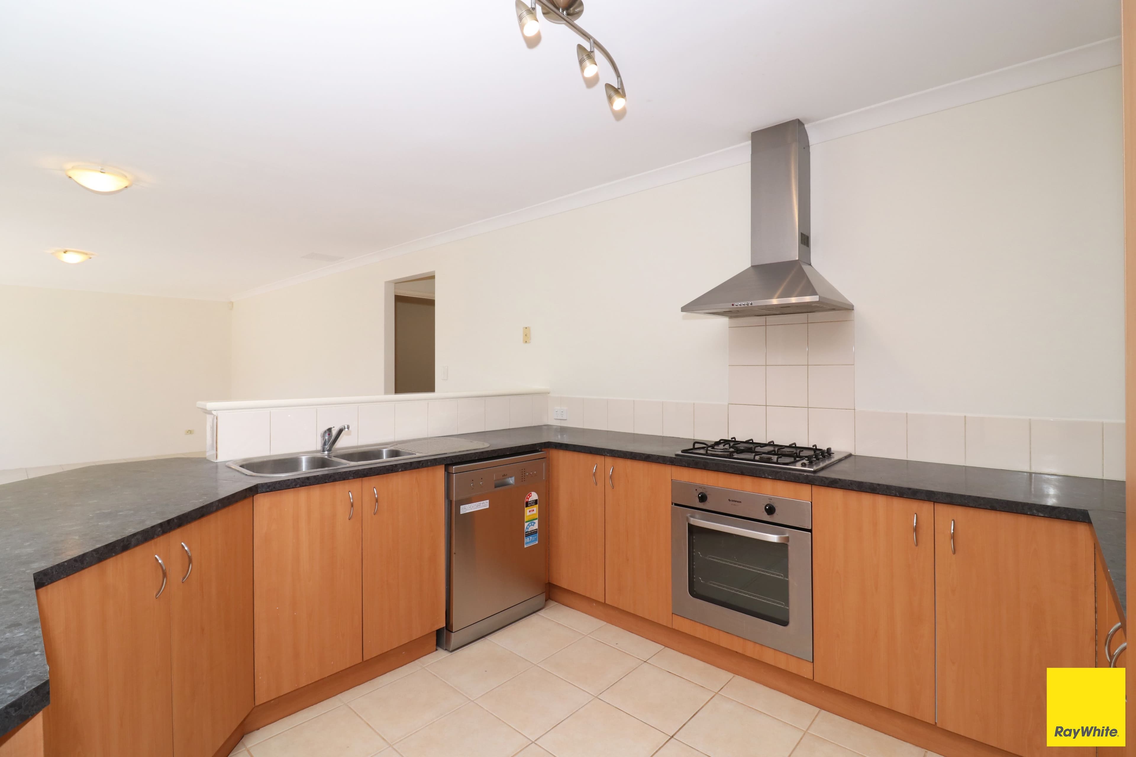 32 Wheeler Street, Morley WA 6062, Morley - Thumbnail 5
